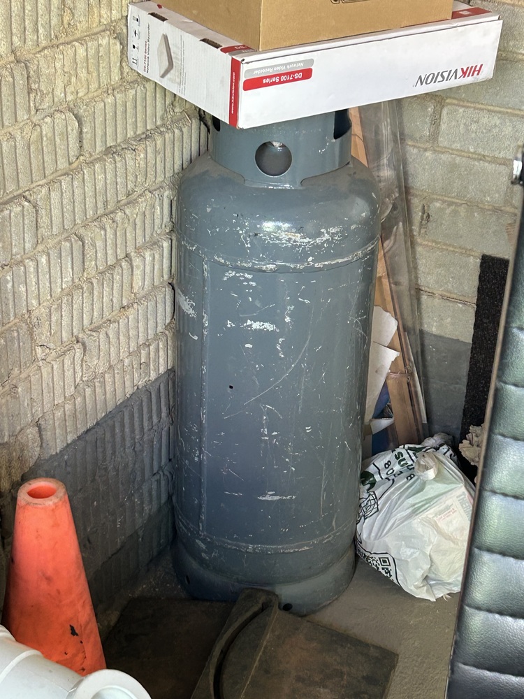 Rent-A-Store Midrand Self storage unit auction IB-8655
