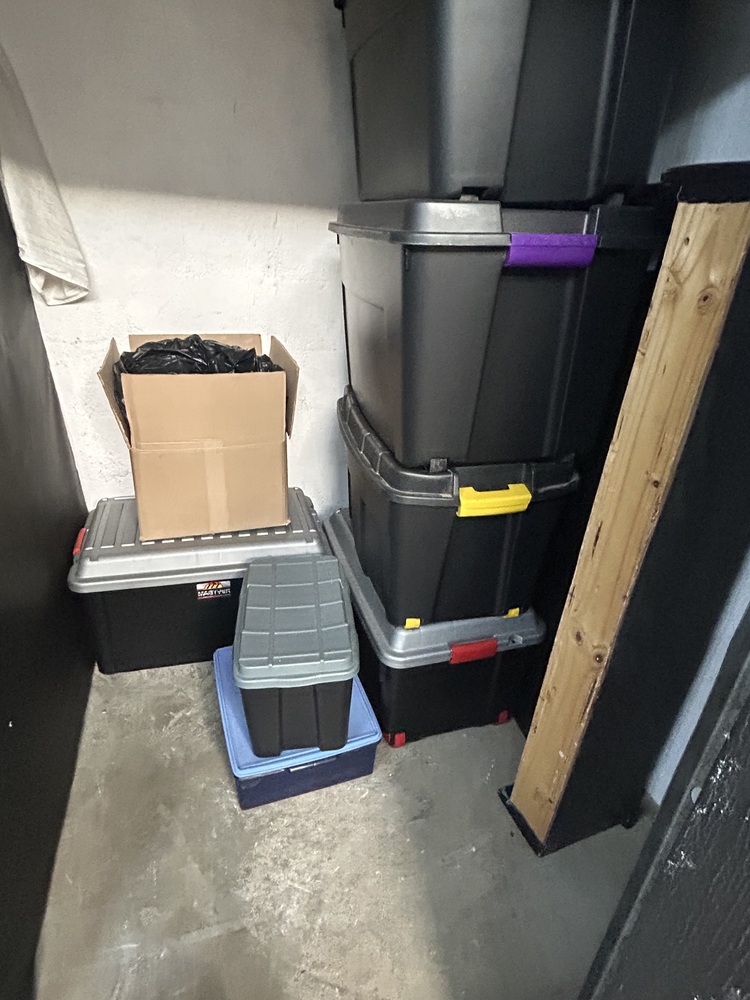 Rent-A-Store Midrand Self storage unit auction IB-8921