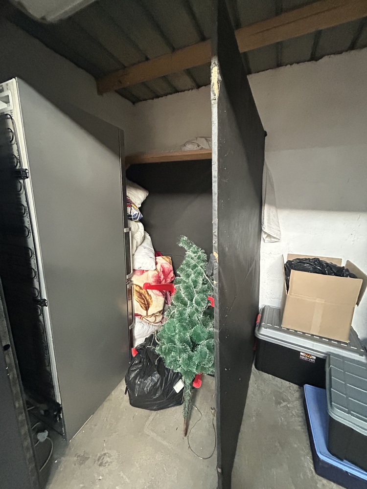 Rent-A-Store Midrand Self storage facility auction IB-8921 15