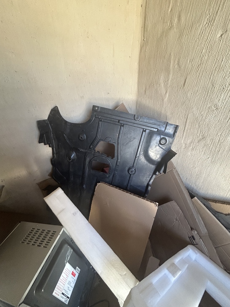Rent-A-Store Midrand Self storage auction IB-3832