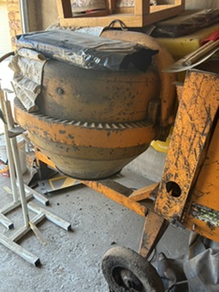 Sasolburg storage Self storage unit auction IB-3531 33