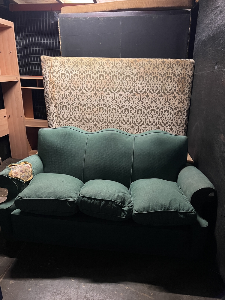 Montague Drive storage facility unit auction IB-2780