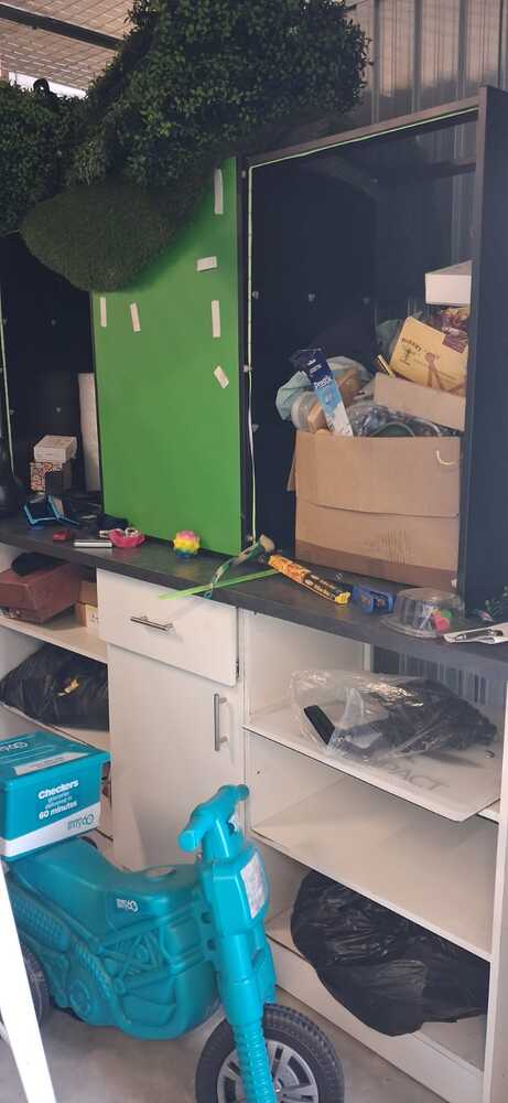 Storesmart Sunningdale Self storage auction IB-2396 14