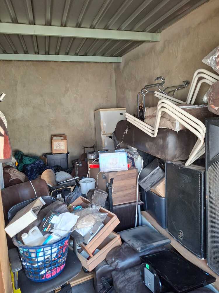 BENONI Self storage unit auction IB-3779