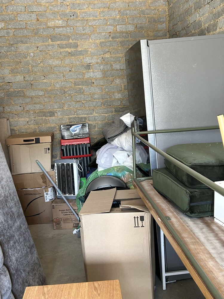 Rent-A-Store Midrand Self storage auction IB-8610