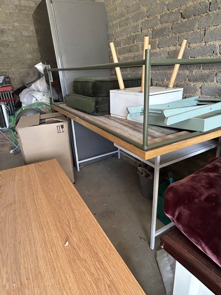 Rent-A-Store Midrand Self storage auction IB-6642
