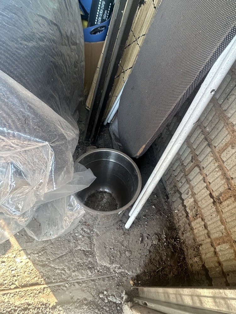 Rent-A-Store Pretoria Storage auction IB-1041 20