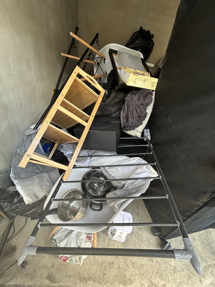 Rent-A-Store Honeydew Self storage unit auction IB-1408 33