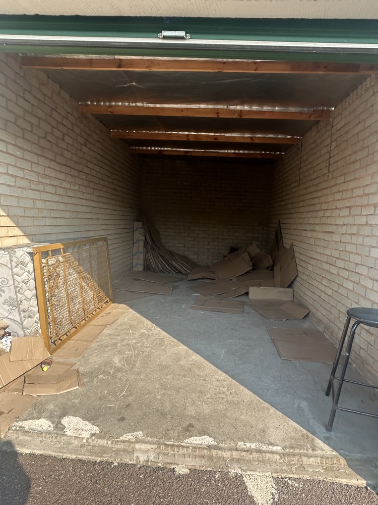Rent-A-Store Centurion Self storage facility auction IB-6918