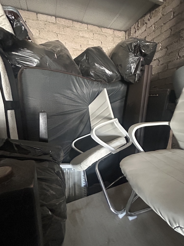 Rent-A-Store Midrand Self storage unit auction IB-2966