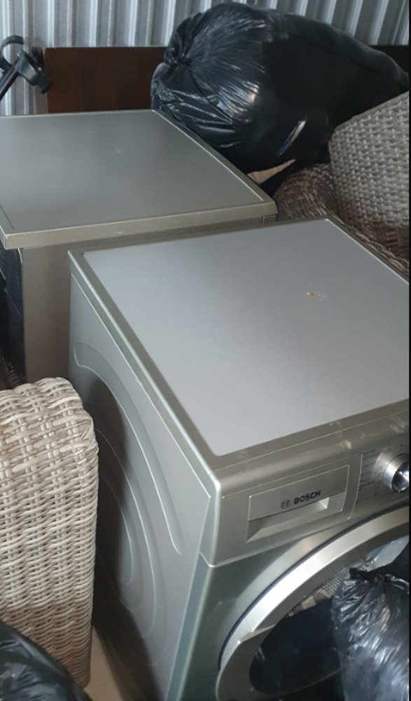 Morningside - L061 Storage Unit auction IB-9060