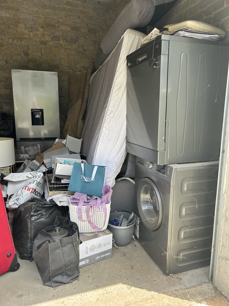 Rent-A-Store Midrand Self storage auction IB-8864