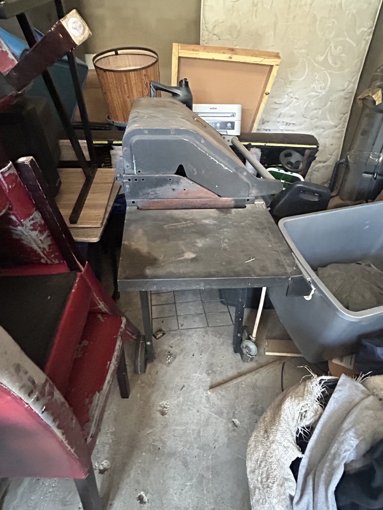 Rent-A-Store Honeydew Storage auction IB-9915 10