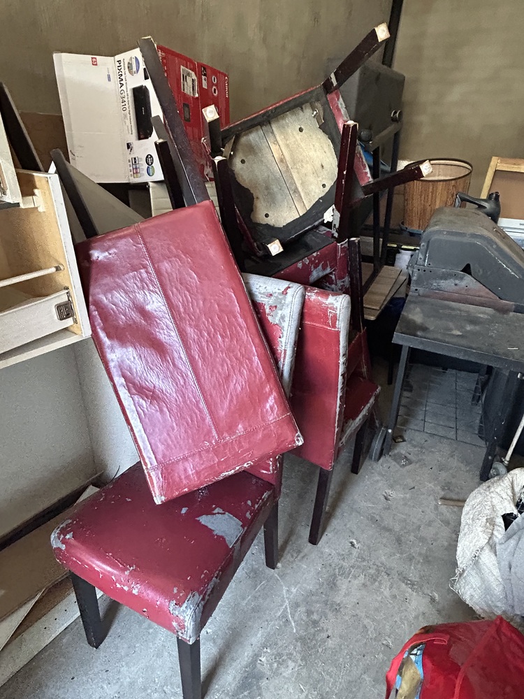 Rent-A-Store Honeydew Storage Unit auction IB-9915 12