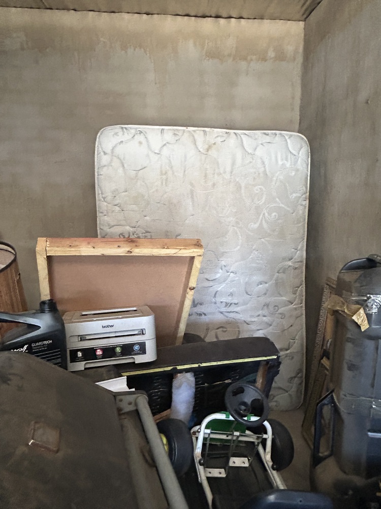 Rent-A-Store Honeydew Storage auction IB-9915 30