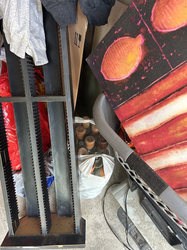 Rent-A-Store Honeydew storage facility unit auction IB-9915 36