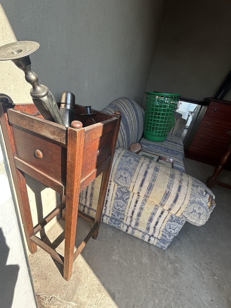 Rent-A-Store Honeydew storage facility unit auction IB-8196