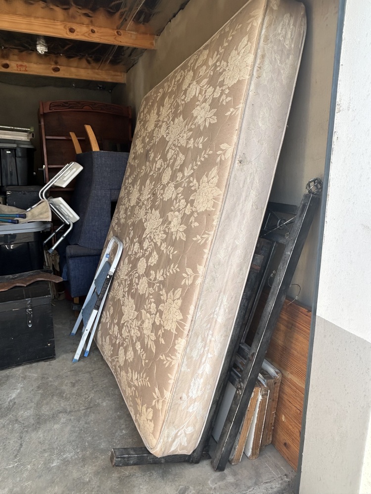 Rent-A-Store Honeydew Storage auction IB-4683 10