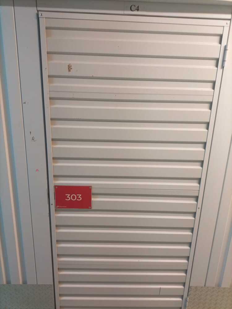 Rosebank Mall, Rosebank, Johannesburg Storage Unit auction IB-8546