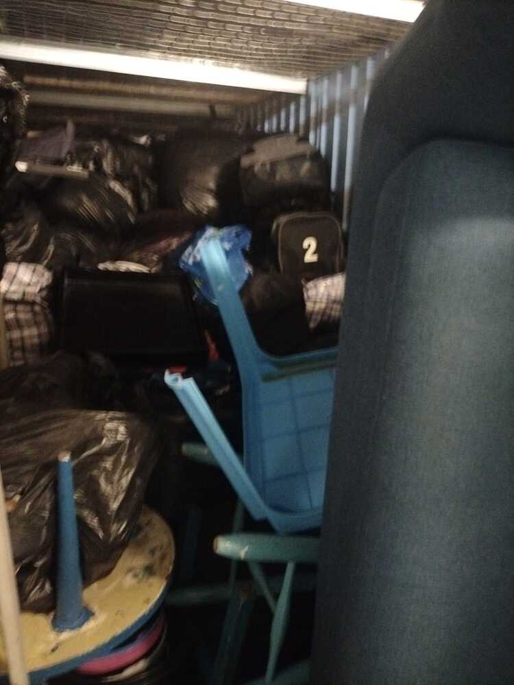 Rosebank Mall, Rosebank, Johannesburg Storage auction IB-8546