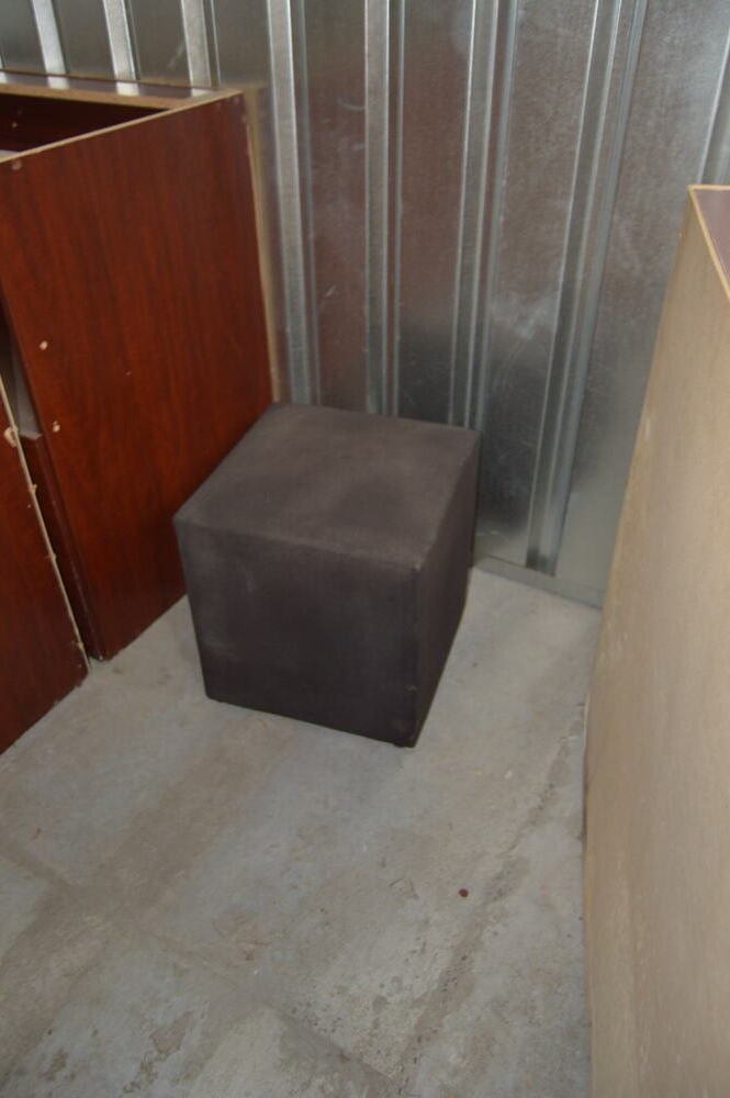 Cape Town (Killarney Gardens) Self storage auction IB-2638