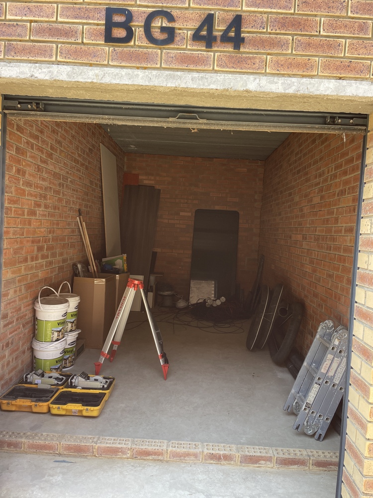 Midrand Storage auction IB-8355