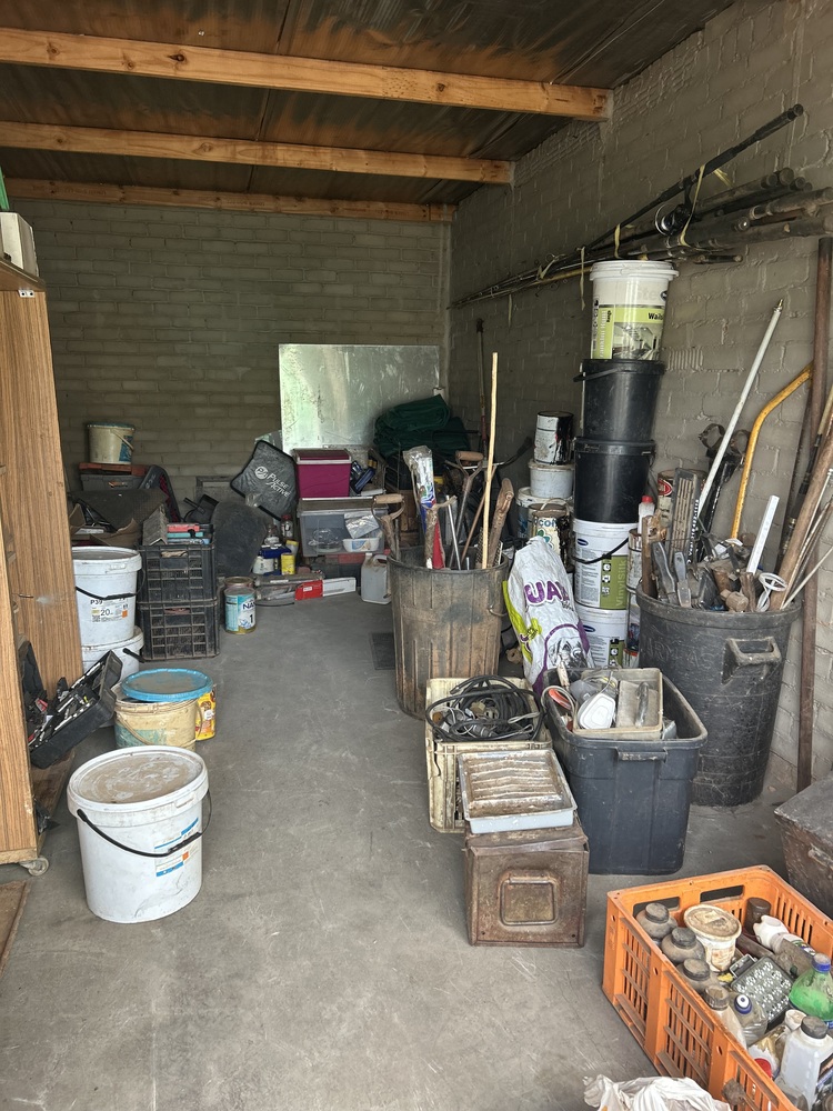 Rent-A-Store Pretoria Storage auction IB-2355 20