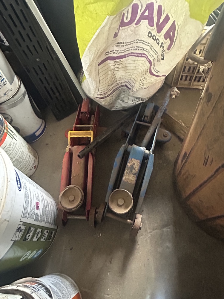 Rent-A-Store Pretoria Self storage auction IB-2355 34