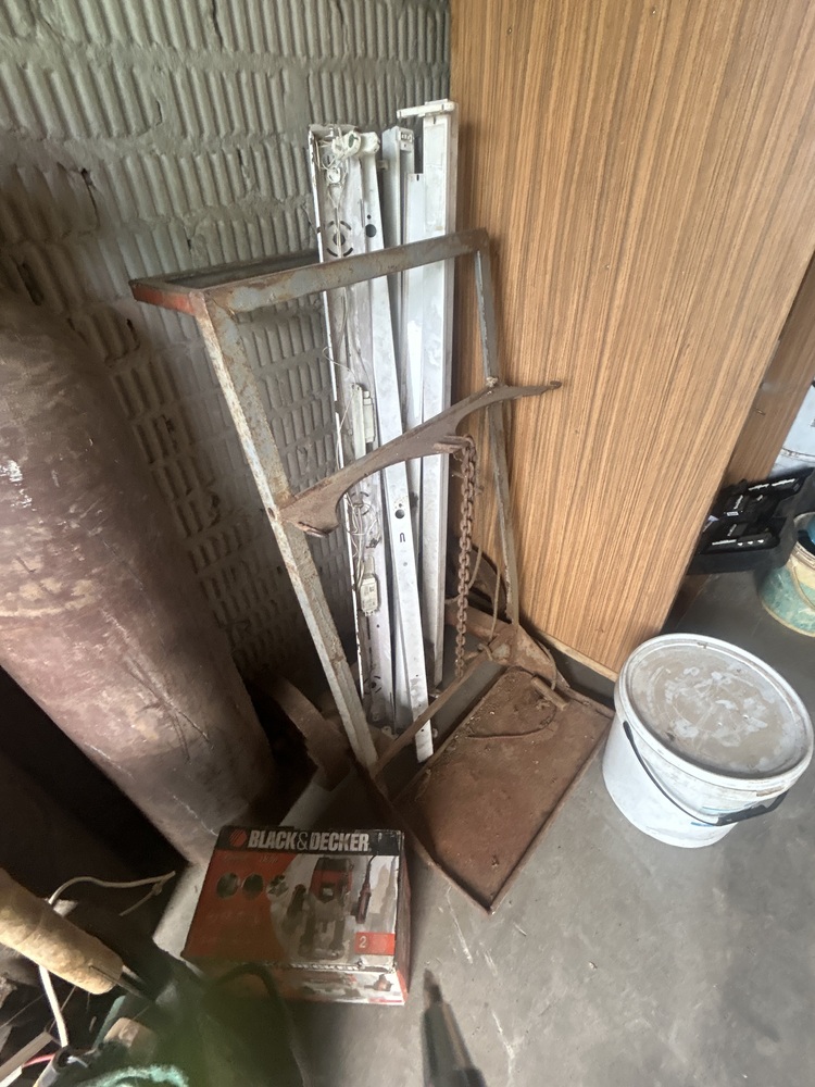 Rent-A-Store Pretoria Self storage auction IB-2355 44