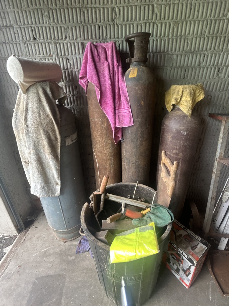 Rent-A-Store Pretoria Storage auction IB-2355 50