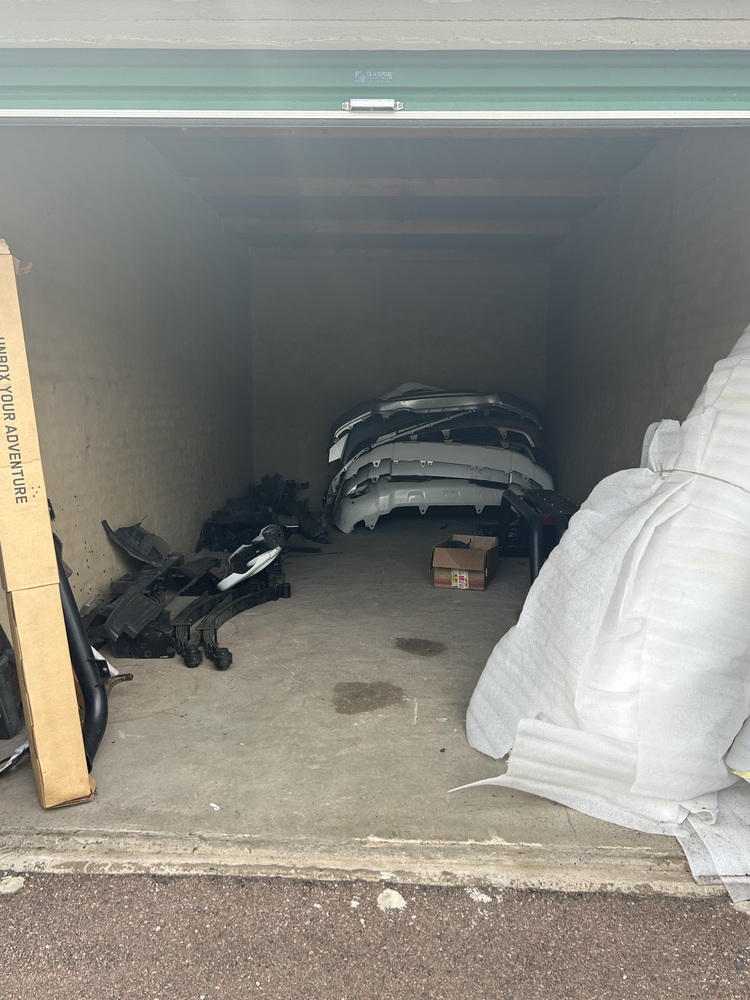 Rent-A-Store Pretoria Storage auction IB-9913 10