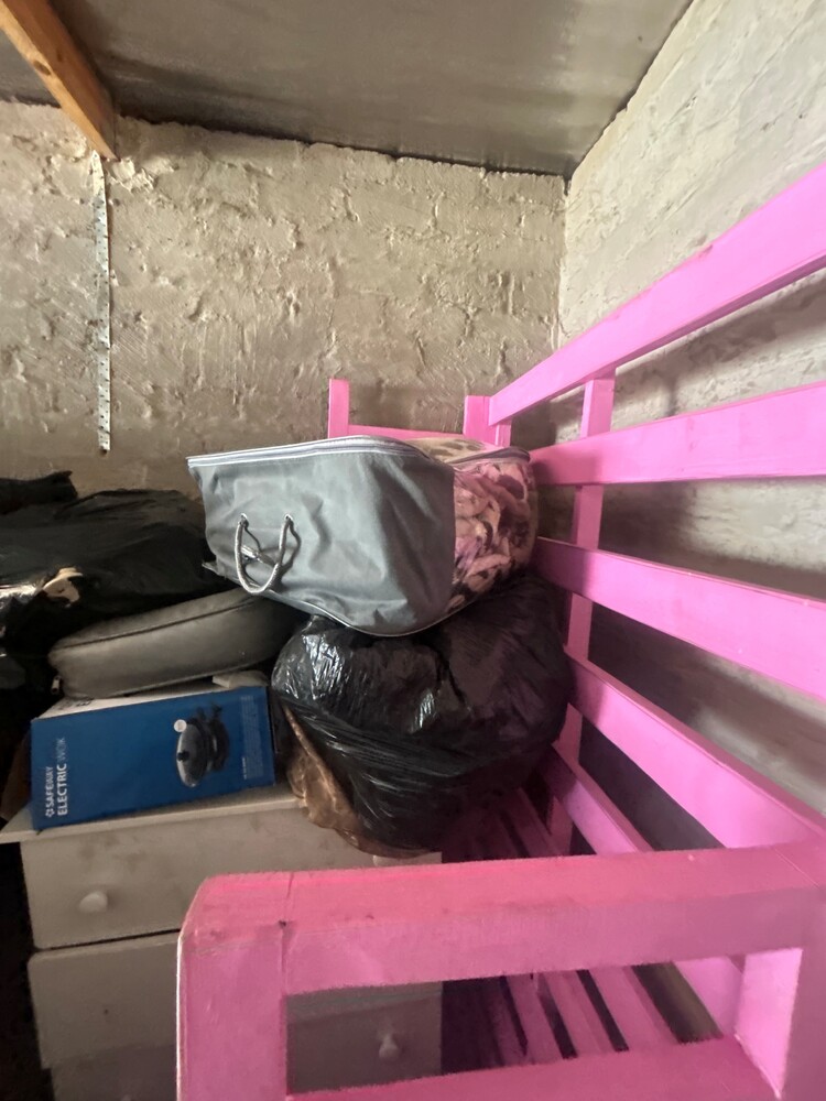 Rent-A-Store Pretoria Storage auction IB-7197