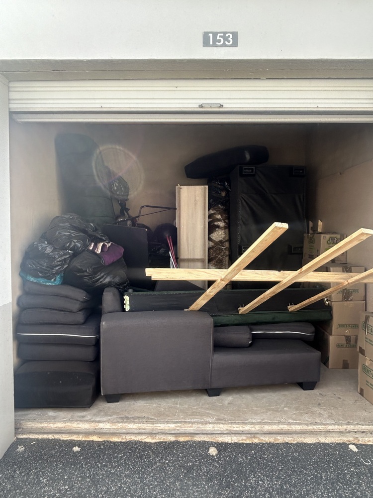 Rent-A-Store Honeydew Self storage unit auction IB-5490