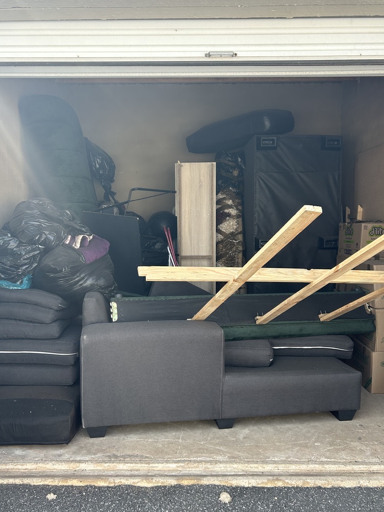 Rent-A-Store Honeydew Self storage auction IB-5490