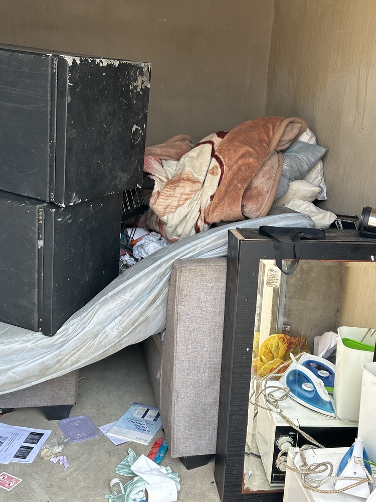 Rent-A-Store Honeydew storage facility unit auction IB-3655