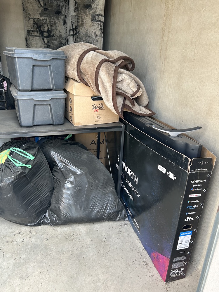 Rent-A-Store Honeydew Storage Unit auction IB-2109