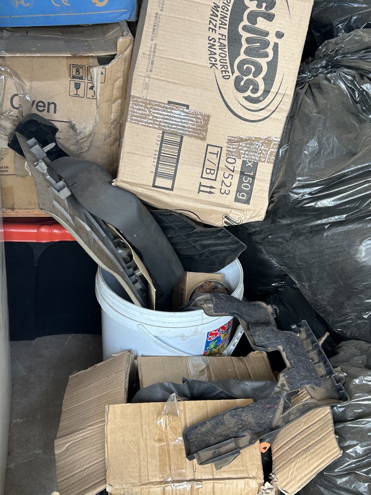Rent-A-Store Honeydew Self storage unit auction IB-4524 23
