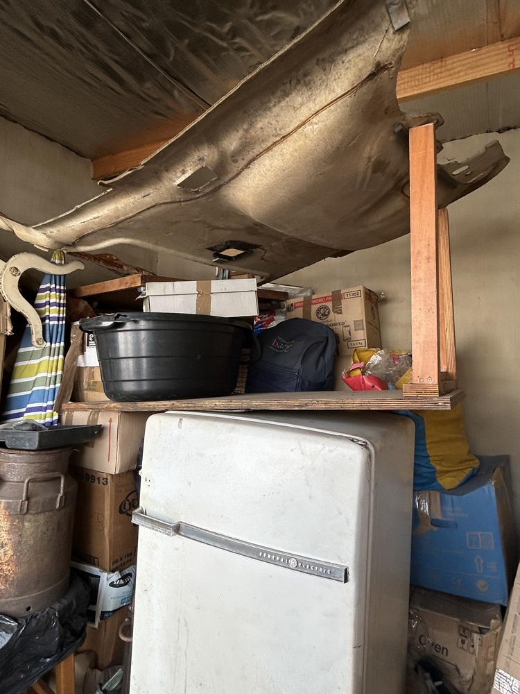 Rent-A-Store Honeydew Storage Unit auction IB-4524 32
