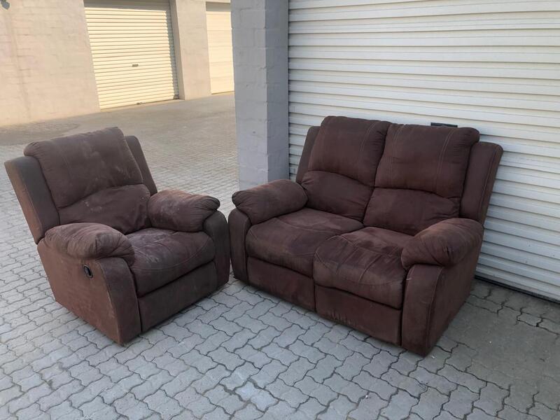 Burgundy  Storage auction IB-8592