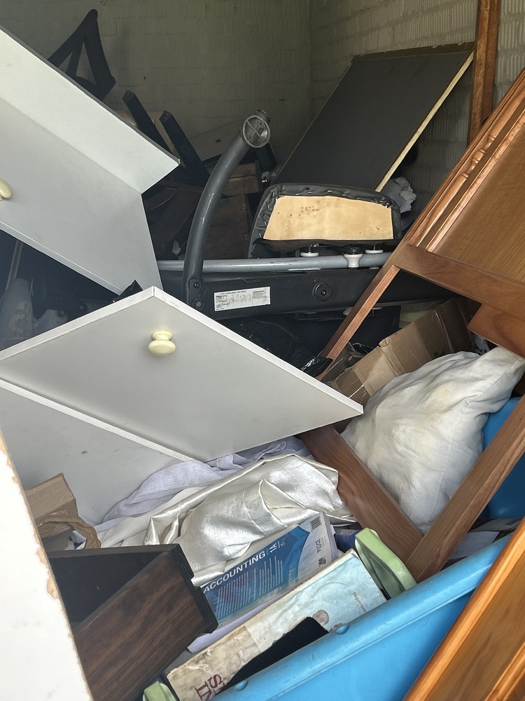 Rent-A-Store Pretoria Storage auction IB-7169 10